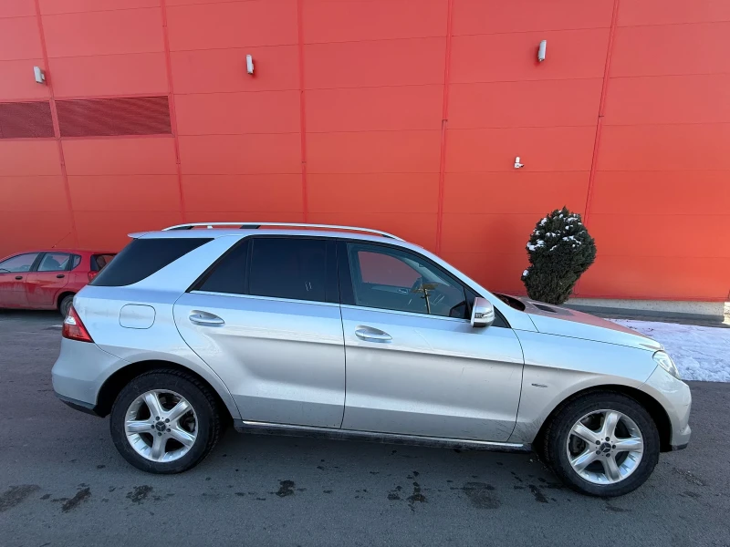 Mercedes-Benz ML 350 3.0CDI* 7G* LED* INTELIGENT* ТЕГЛИЧ* SPORT, снимка 3 - Автомобили и джипове - 49242540