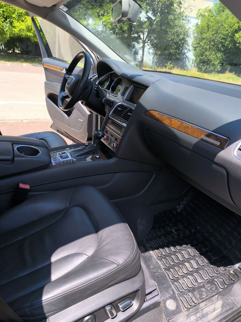 Audi Q7 3.0TFSI, снимка 11 - Автомобили и джипове - 51008134