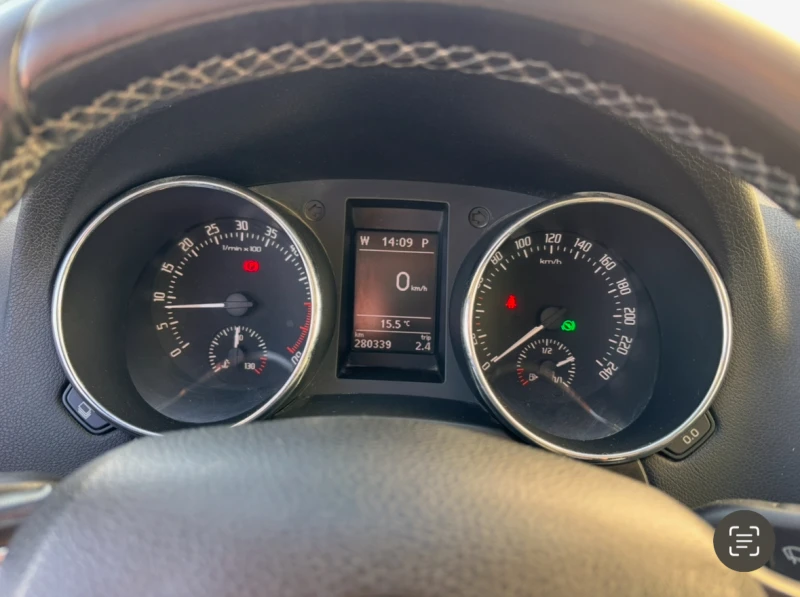 Skoda Yeti 2.0 Diesel DSG 4x4 170к.с., снимка 10 - Автомобили и джипове - 52842644