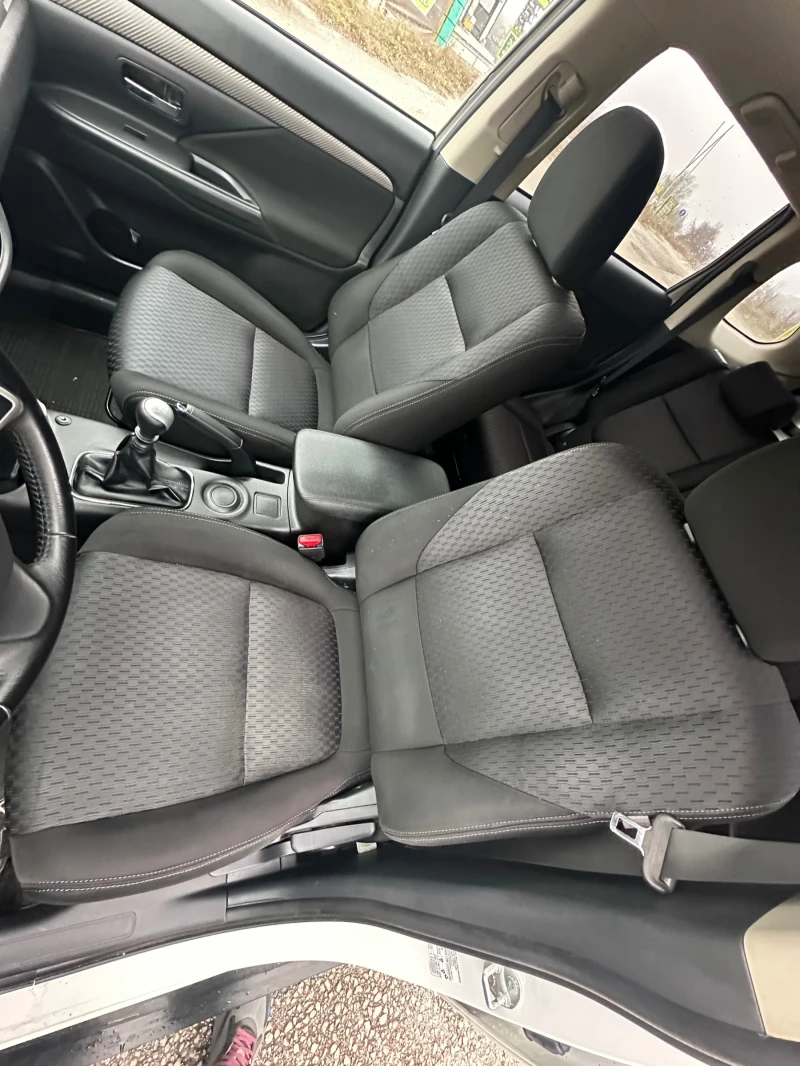 Mitsubishi Outlander 2.2 DI-D 2014 162 хил км 7 МЕСТЕН ТОП!!!, снимка 8 - Автомобили и джипове - 53308024