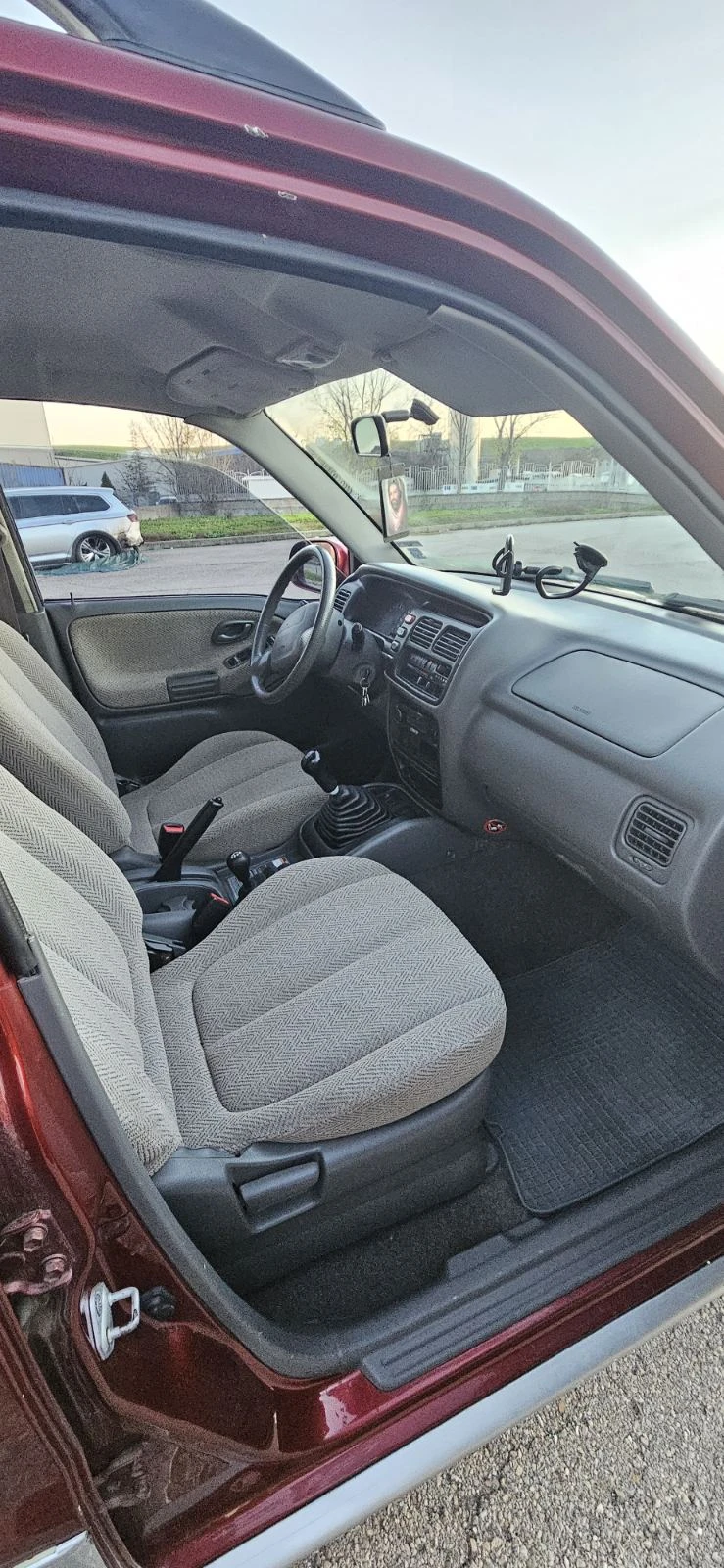 Suzuki Grand vitara 25000, снимка 8 - Автомобили и джипове - 54818873