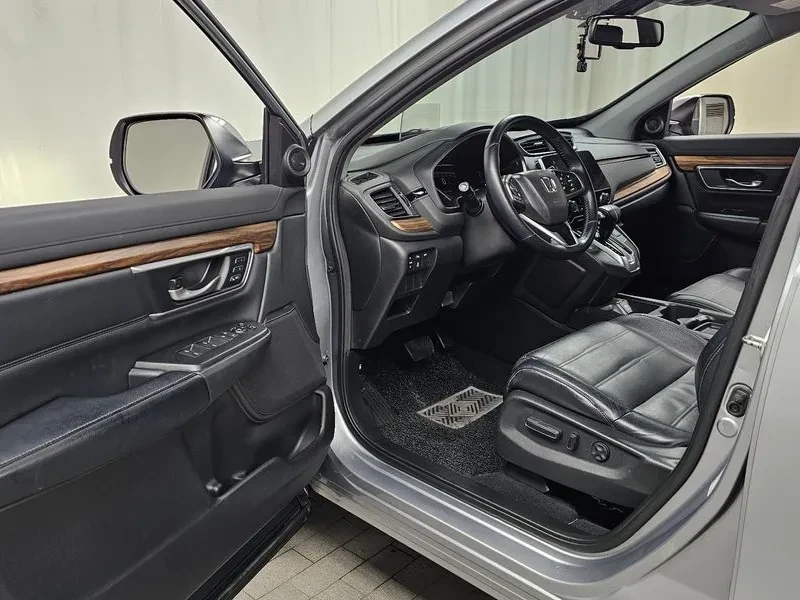 Honda Cr-v 1.5 TOURING 4WD, снимка 10 - Автомобили и джипове - 55176564