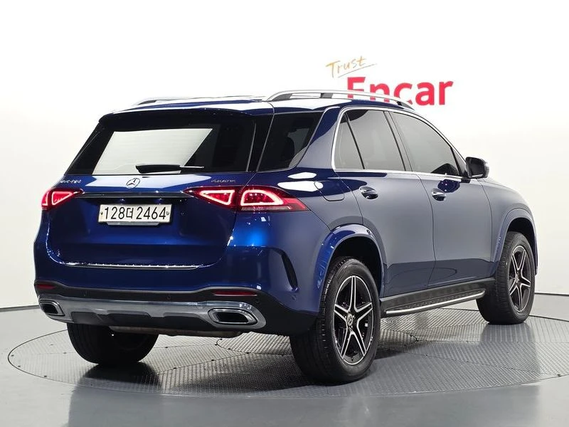 Mercedes-Benz GLE 450 AMG EQ BOOST/HUD/ПОДГРЕВ/ОБДУХ/HARMON KARDON/DISTR/360, снимка 2 - Автомобили и джипове - 55341300