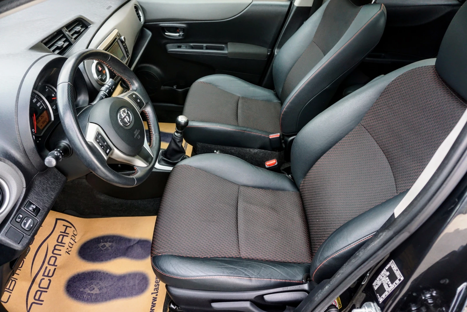 Toyota Yaris 1.3i STYLE  - изображение 5