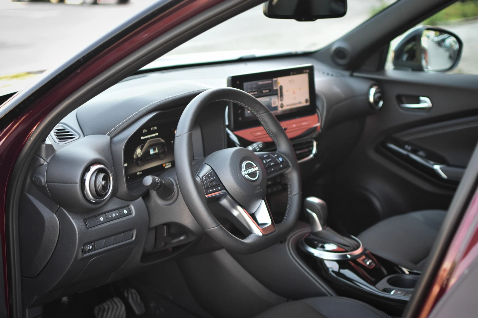 Nissan Juke Tekna 1.6 HEV - изображение 8