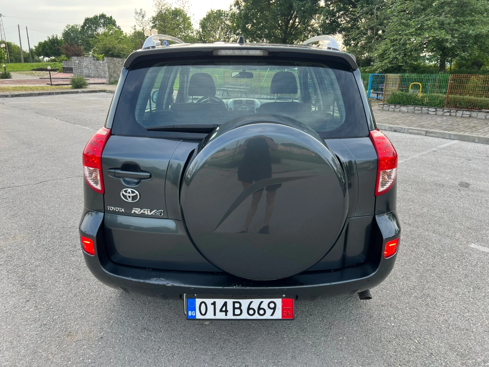 Toyota Rav4 2.2-D - изображение 6