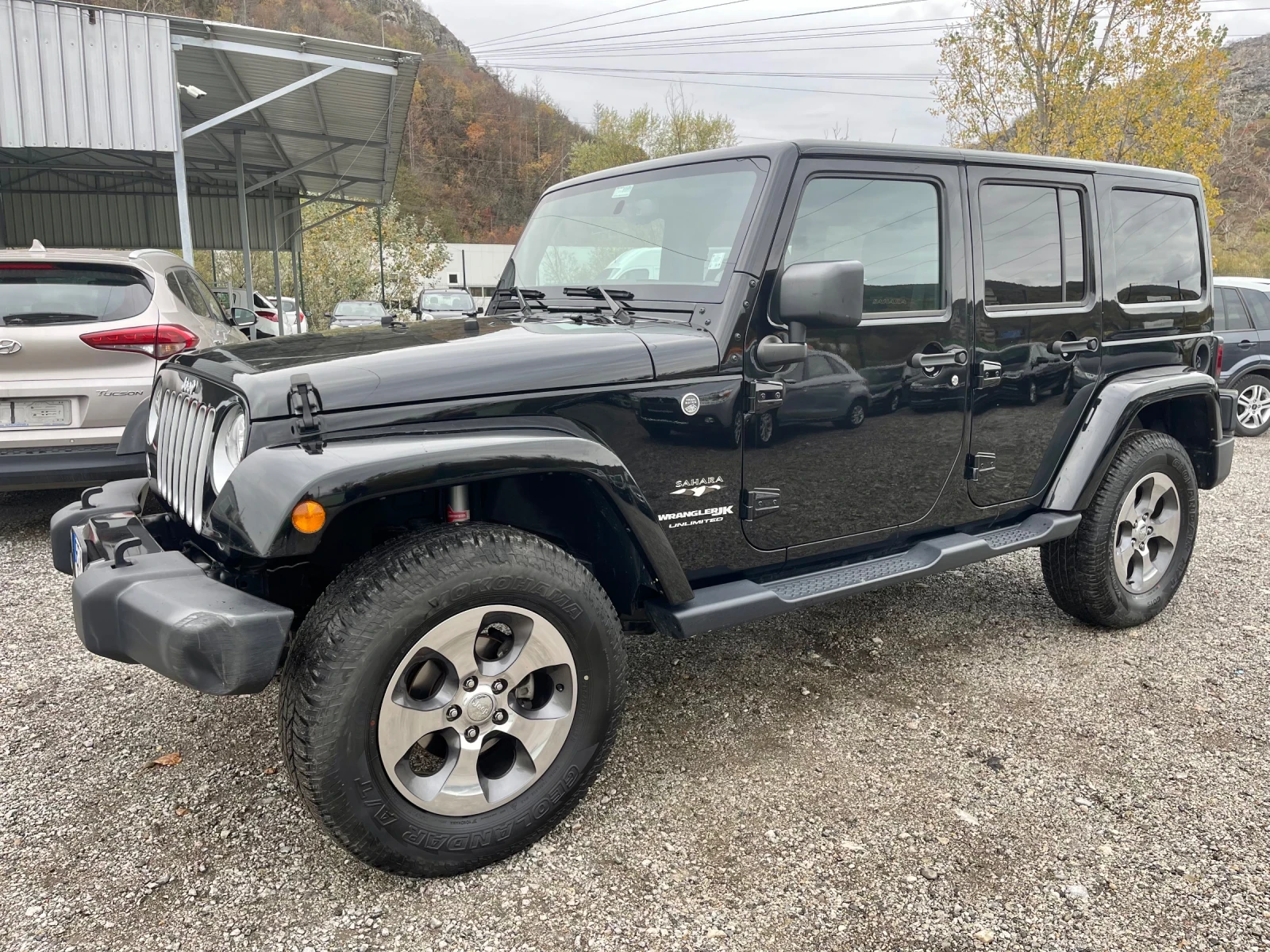 Jeep Wrangler 3.6i-UNLIMITED-4x4-БЪРЗИ БАВНИ-НАВИ-КАМЕРА-ПОДГРЕВ - изображение 3