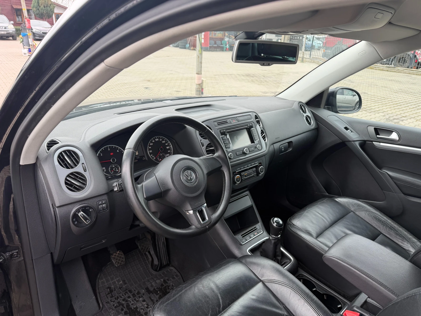 VW Tiguan 2.0TDI , снимка 12 - Автомобили и джипове - 53154674
