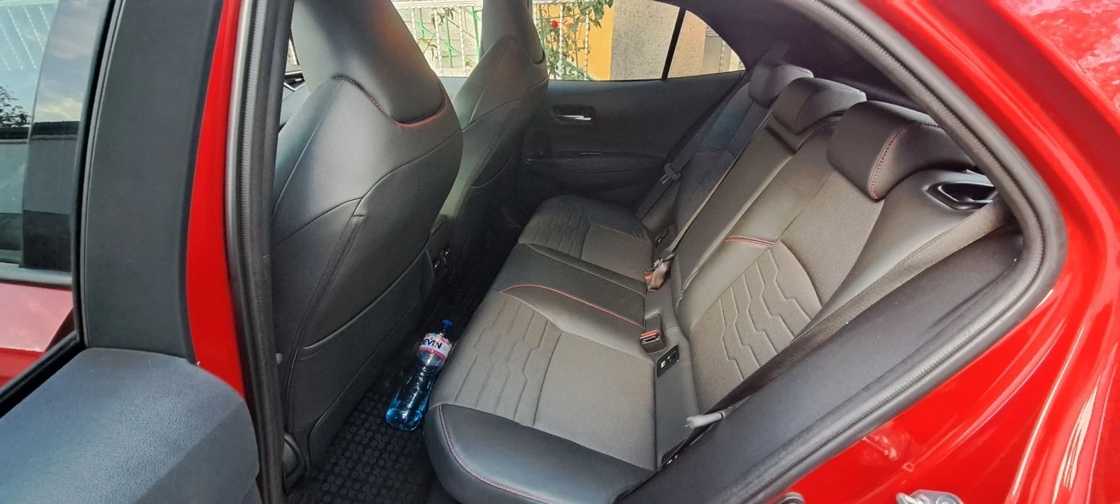 Toyota Corolla HIBRID-LUXURY, снимка 14 - Автомобили и джипове - 53712706