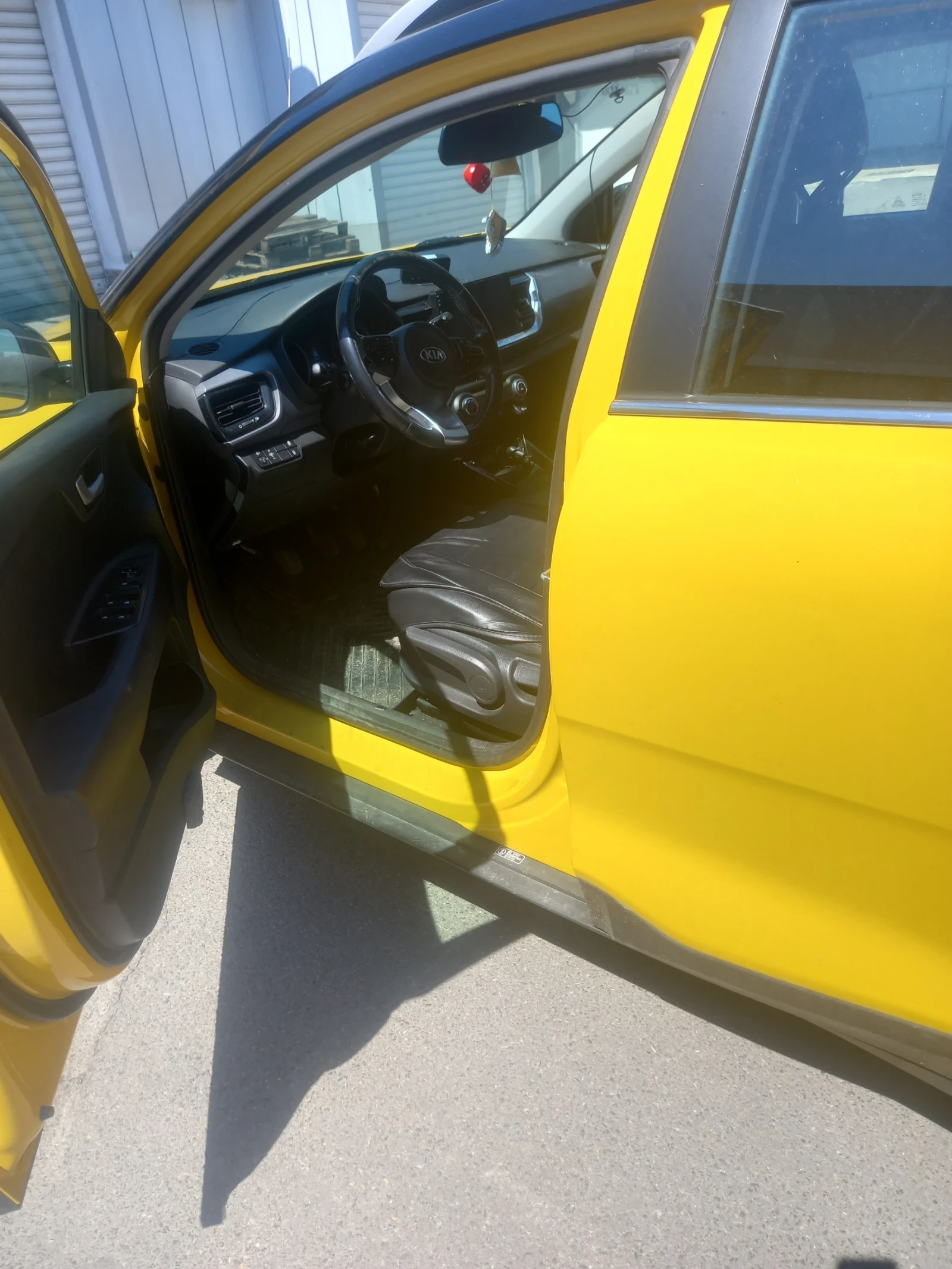 Kia Stonic Гаэ бензин эаводски, снимка 2 - Автомобили и джипове - 55239899