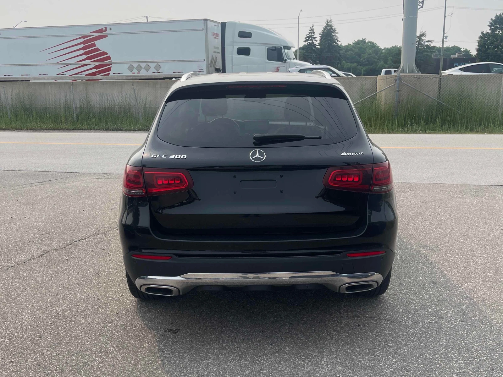Mercedes-Benz GLC 300 * АВТОКРЕДИТ * ГЛАВНО ПРЕДСТАВИТЕЛСТВО, снимка 5 - Автомобили и джипове - 55884230