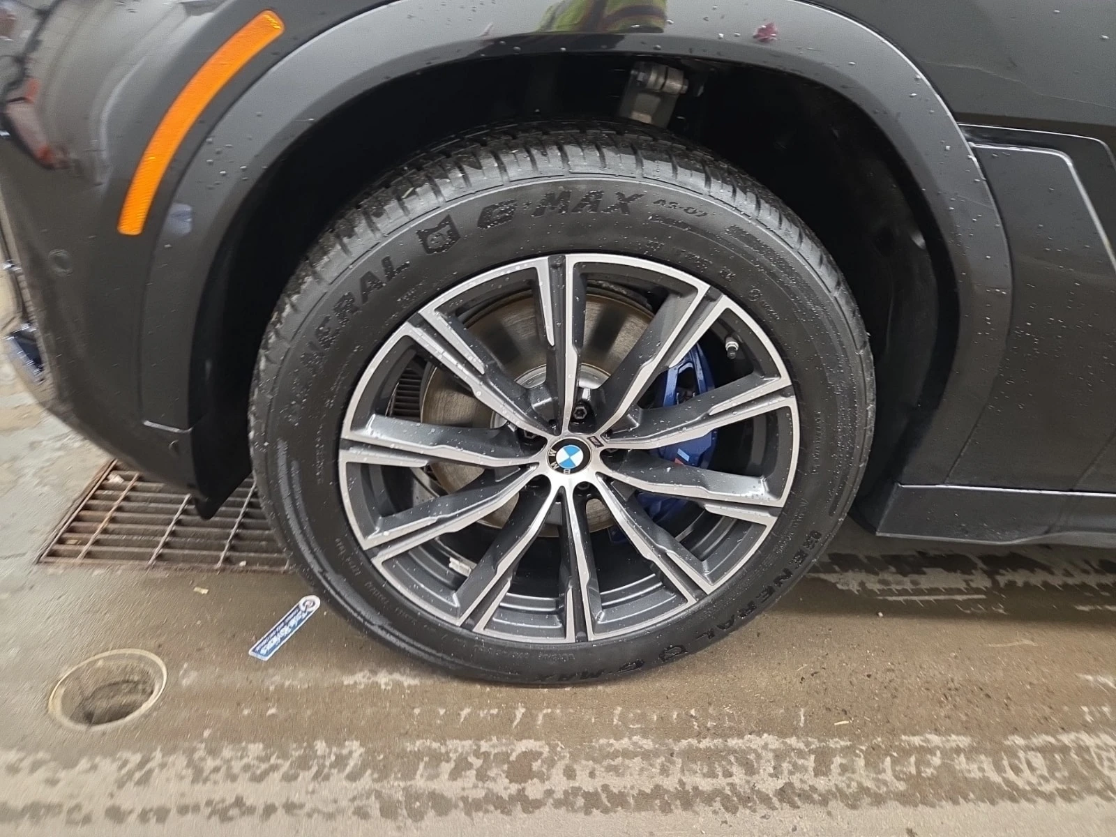BMW X6 * XDRIVE40I * 2 КЛЮЧА * ДИСТРОНИК * АМБИЕНТНО, снимка 6 - Автомобили и джипове - 56076136
