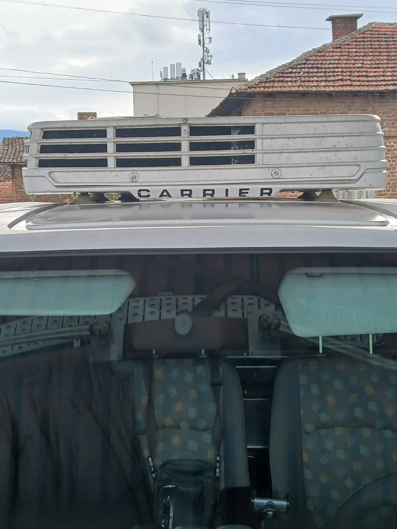 Mercedes-Benz Vito 2.2/110кс/Хладилен, снимка 13 - Бусове и автобуси - 52654395