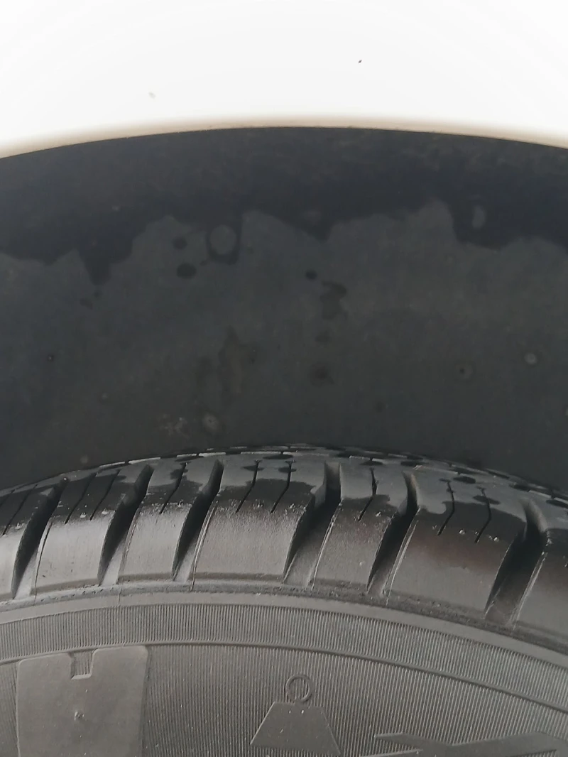 Mercedes-Benz Vito 2.2/110кс/Хладилен, снимка 11 - Бусове и автобуси - 52654395