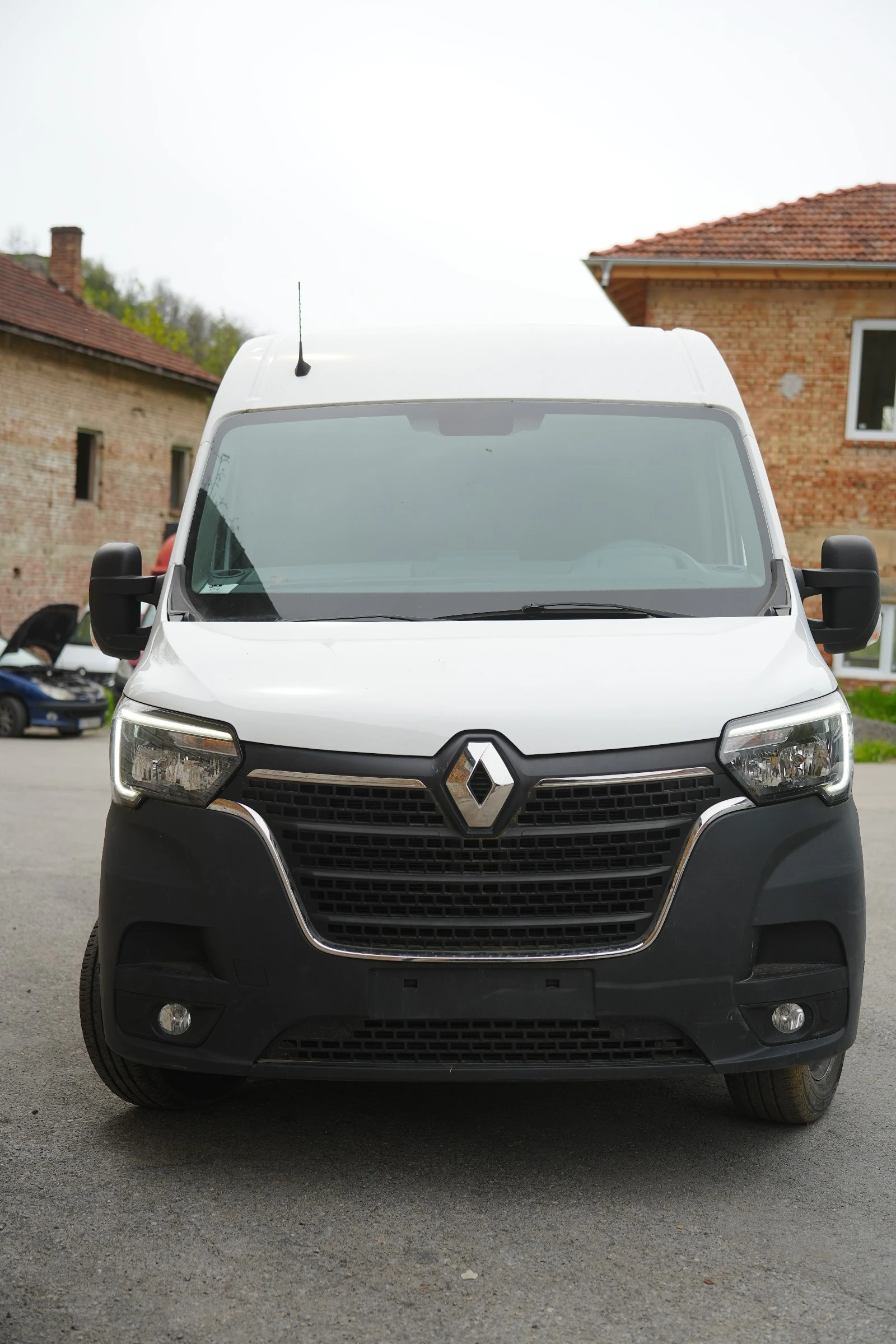 Renault Master 2.3 136к.с.