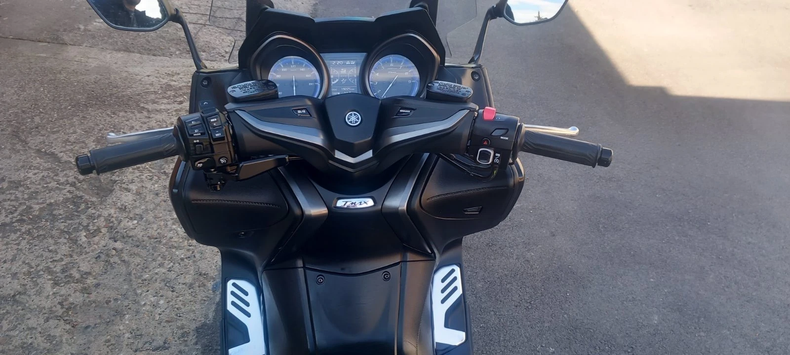 Yamaha T-max T-MAX560 TECH MAX - изображение 2