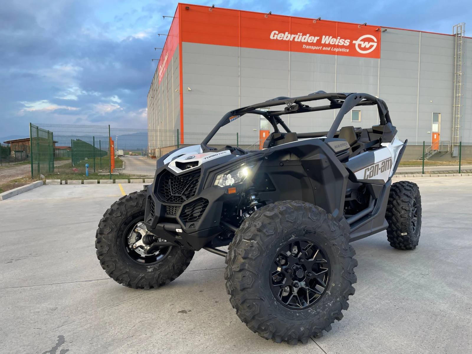 Can-Am Maverick X3 DS Turbo RR НОВО - изображение 2