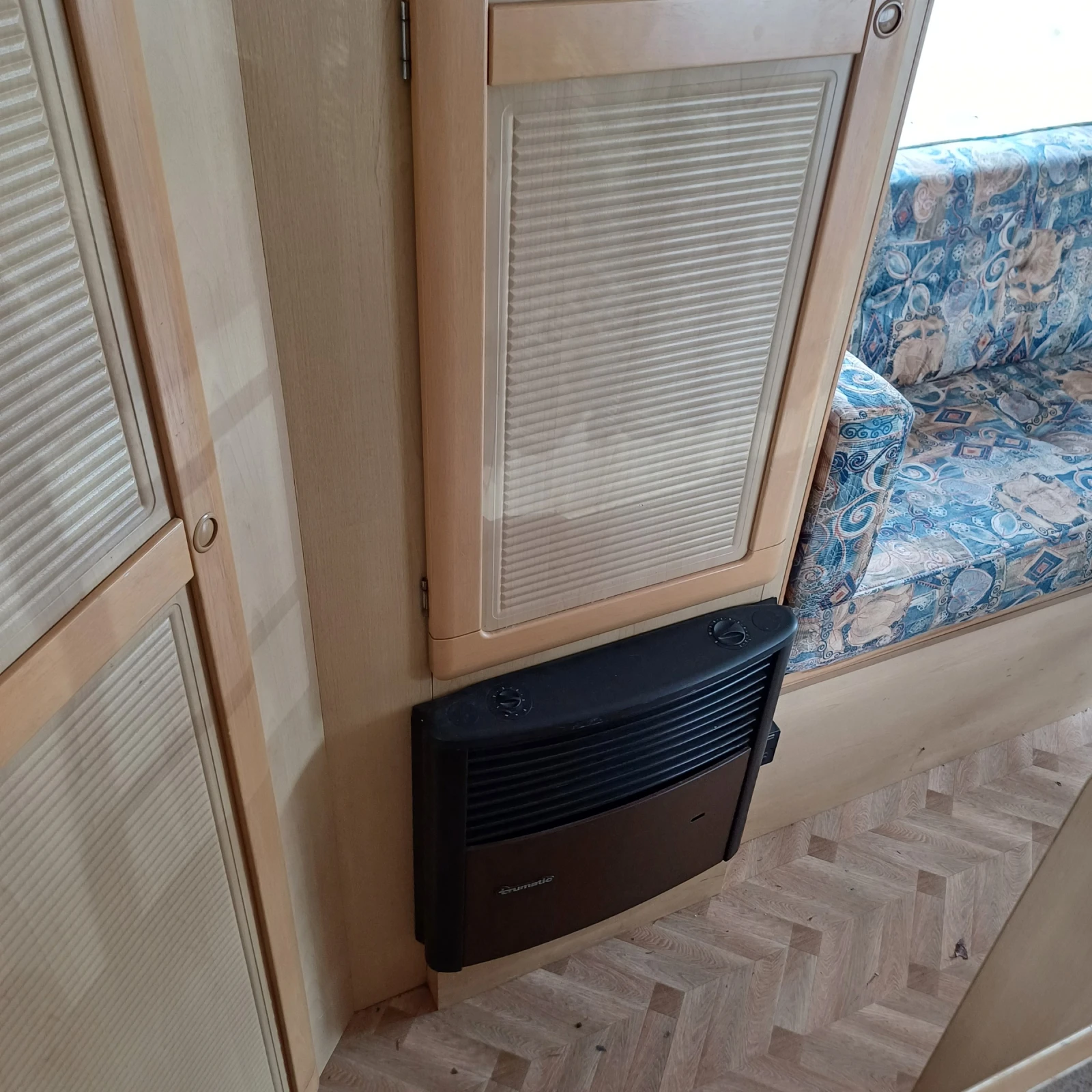 Кемпер CI International Mizar 140, снимка 16 - Каравани и кемпери - 54193335