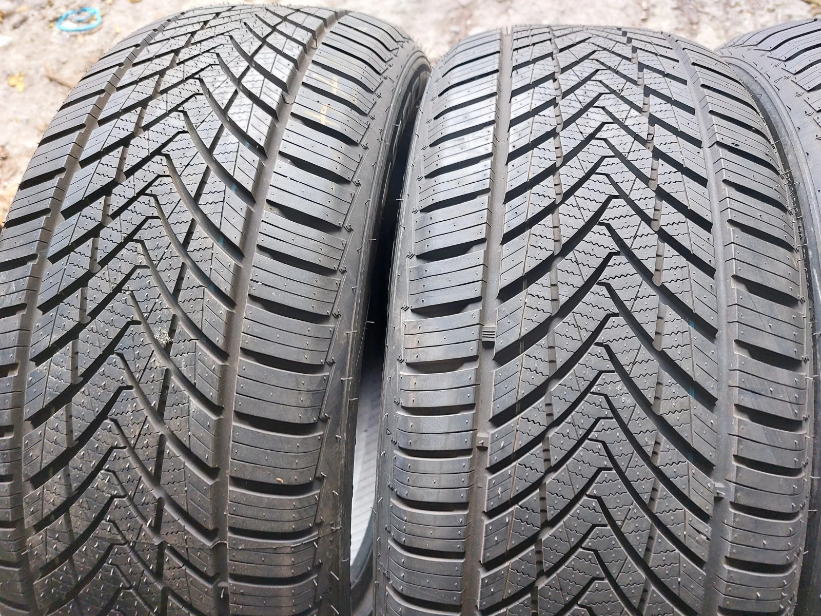���� 235/55R17 | Mobile.bg � ����������� 2