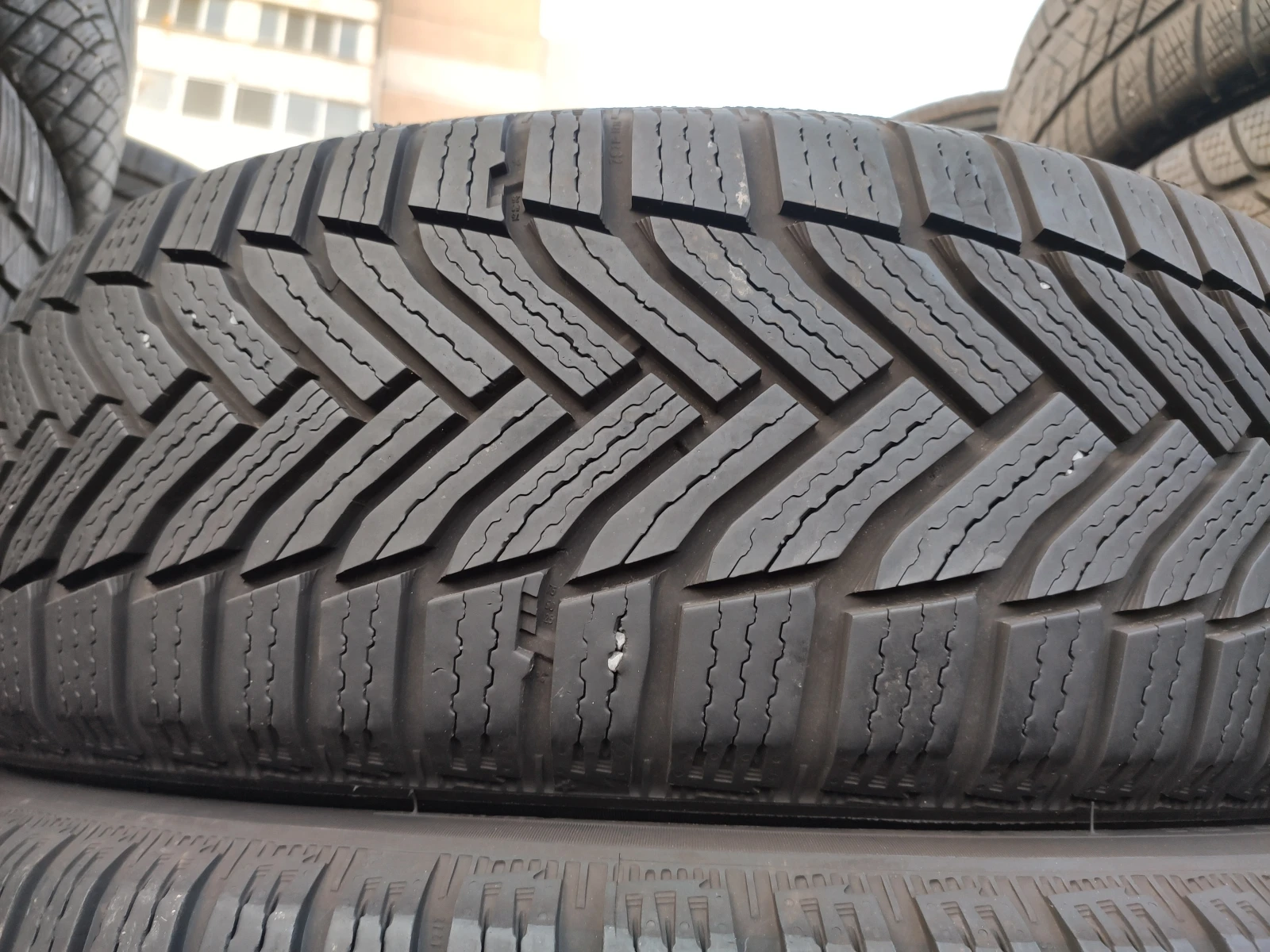  195/60R18 | Mobile.bg   1