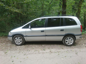 Opel Zafira CDX 1.8 i 16 V 116 кс., снимка 10 - Автомобили и джипове - 45462949