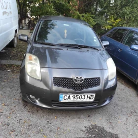 Toyota Yaris 1.3 Автомат, снимка 1