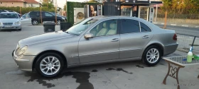  Mercedes-Benz E 270