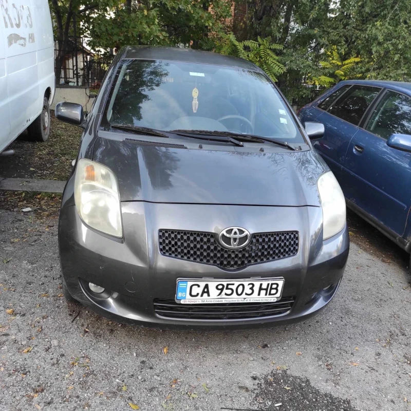 Toyota Yaris 1.3 Автомат, снимка 1 - Автомобили и джипове - 47511094