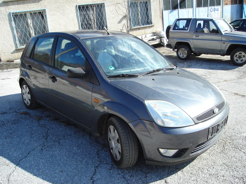 Ford Fiesta 1.4, снимка 3 - Автомобили и джипове - 48131293