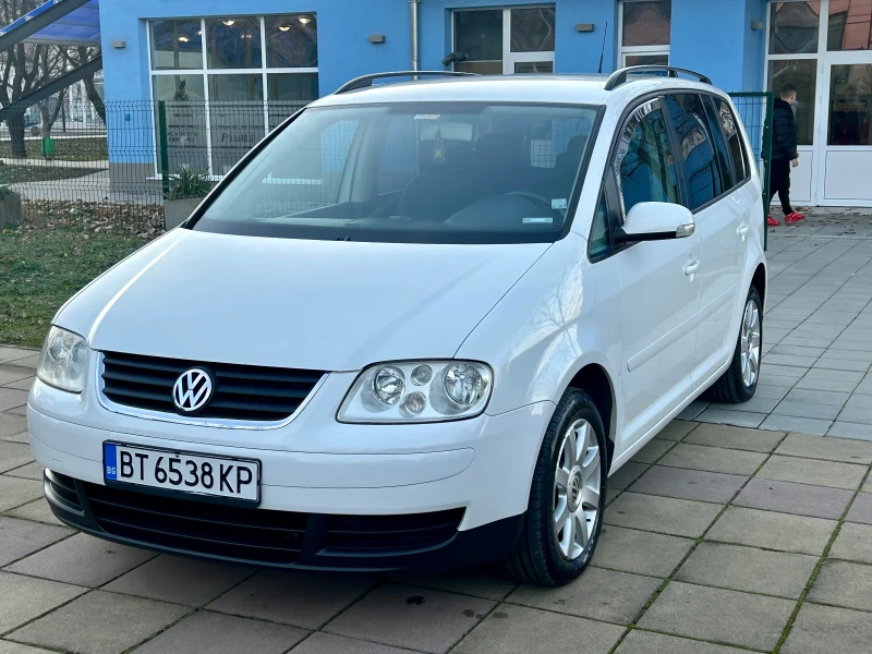 VW Touran 1.9TDI Автоматик, снимка 1 - Автомобили и джипове - 48369536