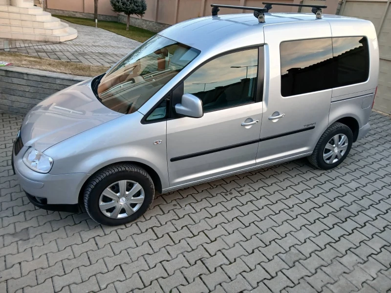 VW Caddy ПРОДАДЕНА , снимка 10 - Автомобили и джипове - 49132711