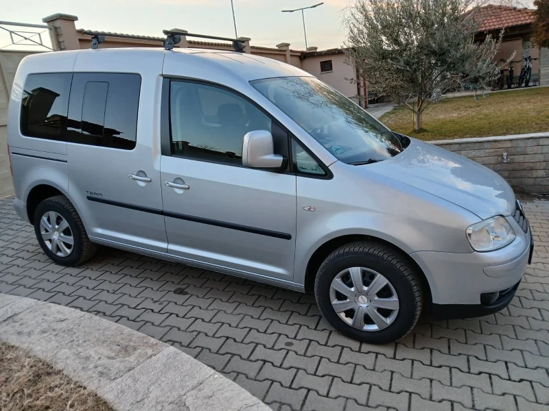 VW Caddy ПРОДАДЕНА , снимка 12 - Автомобили и джипове - 49132711