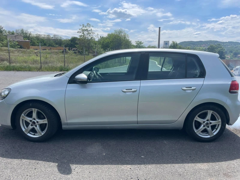 VW Golf, снимка 4 - Автомобили и джипове - 52122356