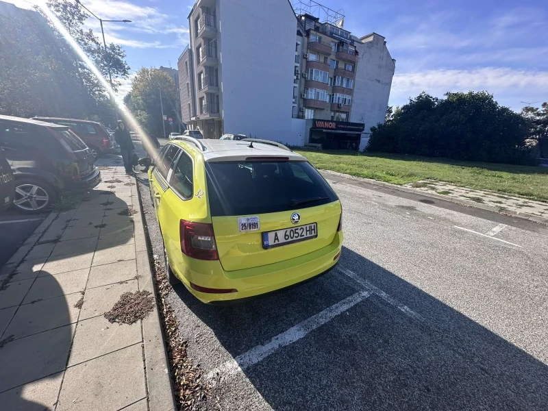 Skoda Octavia, снимка 4 - Автомобили и джипове - 52135243