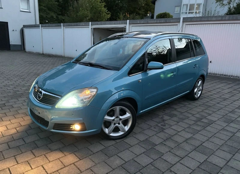 Opel Zafira 1.8 OPC LINE , снимка 6 - Автомобили и джипове - 52309932
