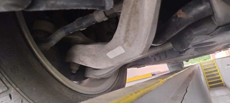 BMW 530, снимка 13 - Автомобили и джипове - 52566439