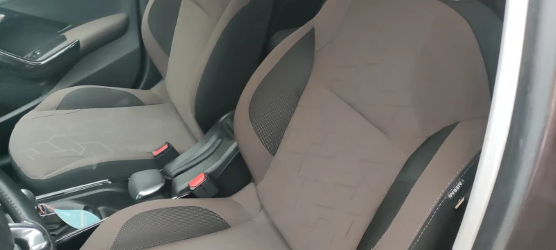 Peugeot 2008 1, 6 дизел, 115 к.с. , 6 скорости, снимка 6 - Автомобили и джипове - 52664054