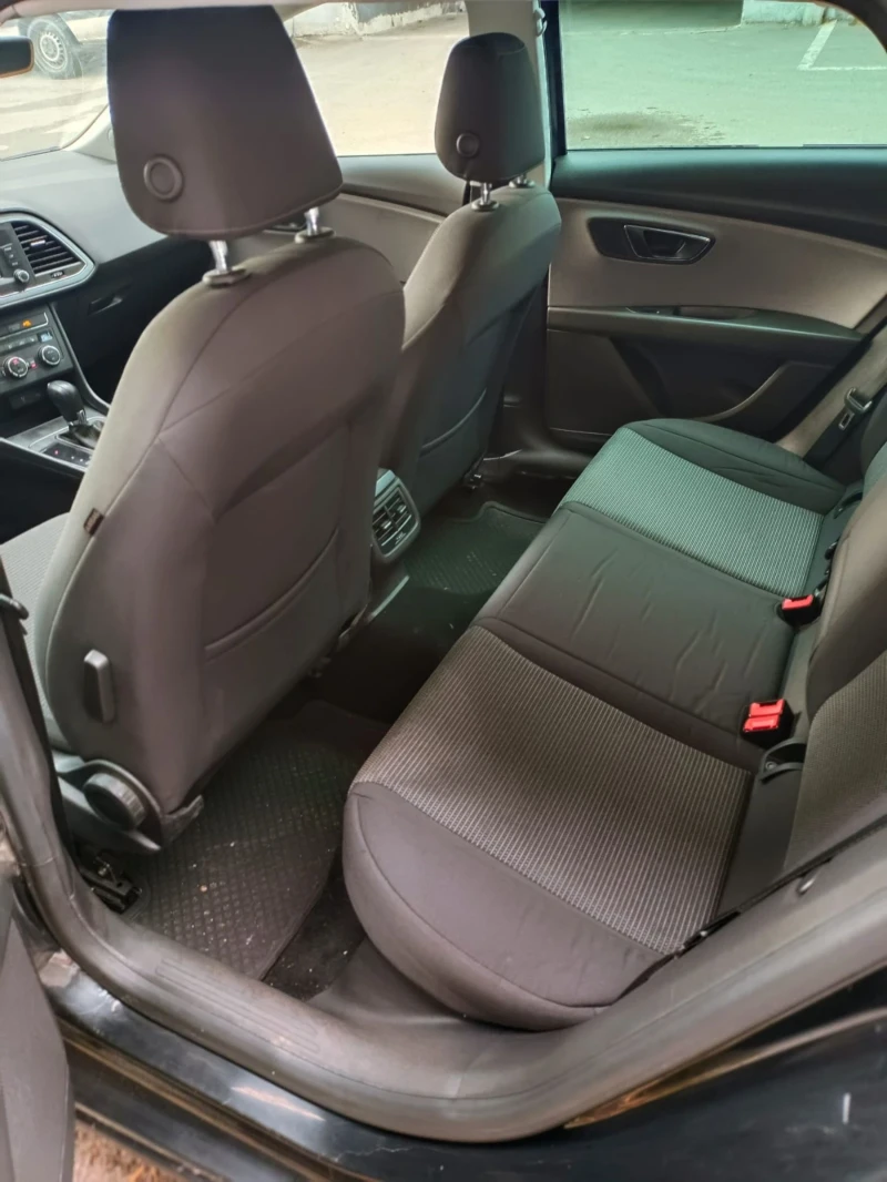 Seat Leon 1.5 TGI METAN, снимка 8 - Автомобили и джипове - 52818674