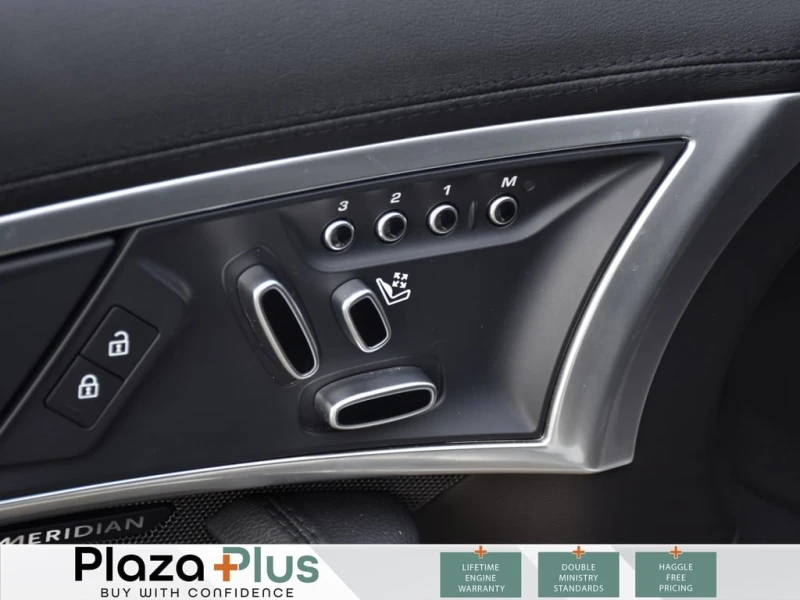 Jaguar F-Type * P300 LEATHER SEATS | PREMIUM AUDIO | SPORT DESIG, снимка 10 - Автомобили и джипове - 52943924