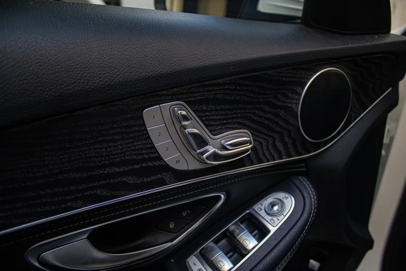 Mercedes-Benz C 300 DISTRONIC* CAMERA * 100 000KM, снимка 12 - Автомобили и джипове - 52962105