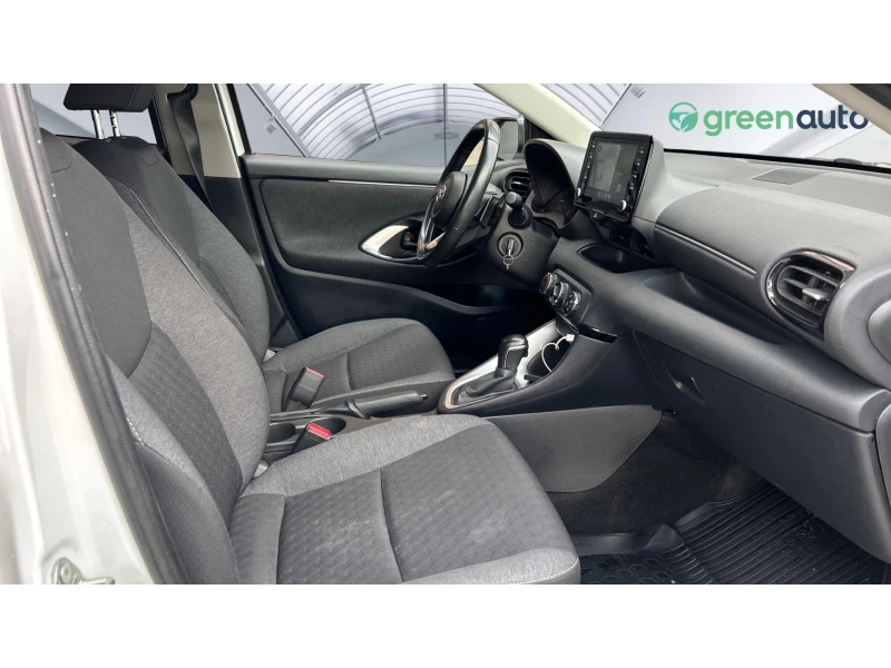 Toyota Yaris 1.5i A/T, Месечна вноска от 227  , снимка 9 - Автомобили и джипове - 53107538