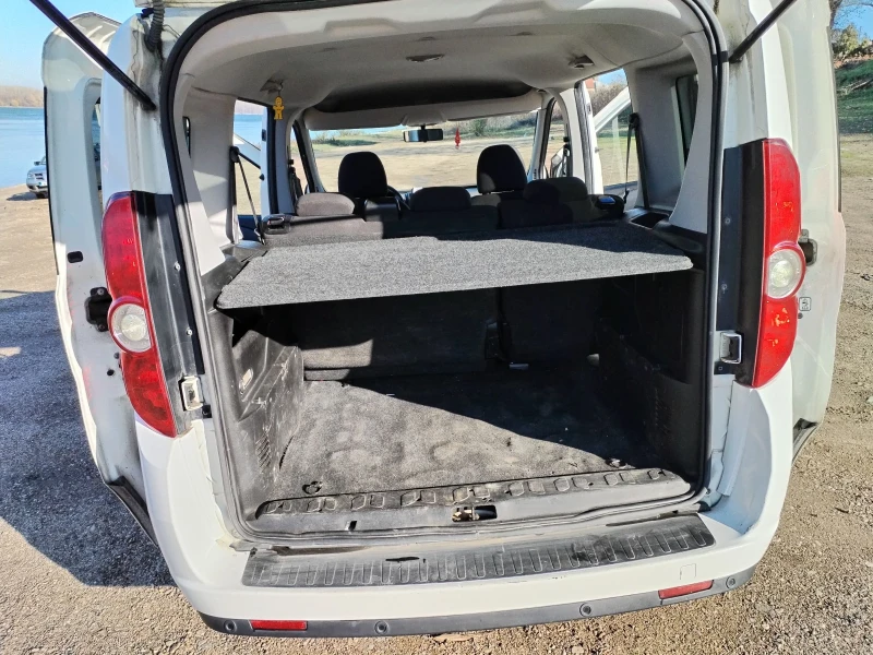 Fiat Doblo 2.0Multijet, снимка 10 - Автомобили и джипове - 53425068