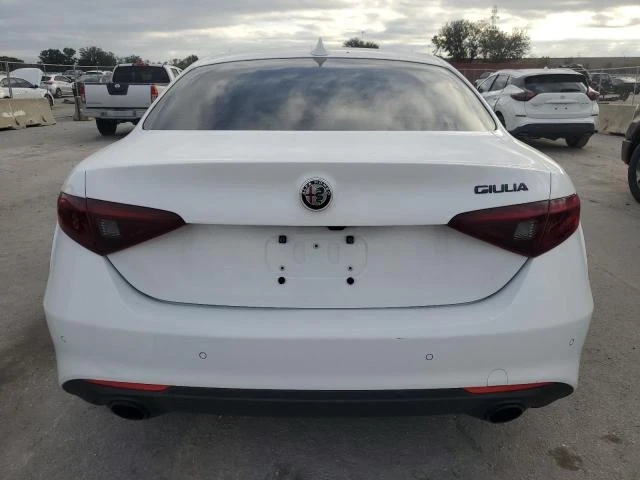 Alfa Romeo Giulia 2.0/4х4/Цена до България, снимка 6 - Автомобили и джипове - 48611880