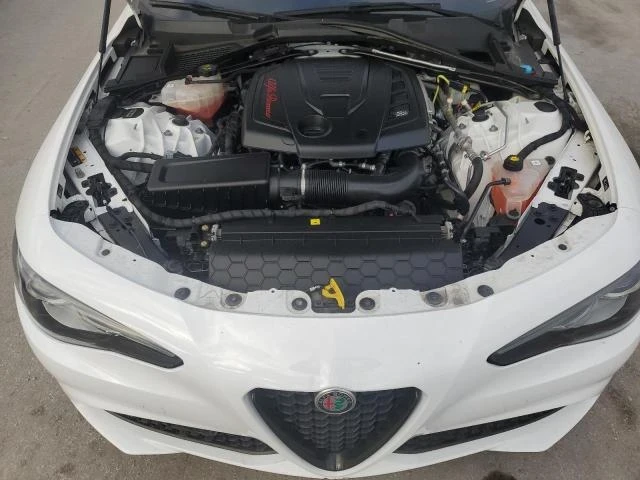 Alfa Romeo Giulia 2.0/4х4/Цена до България, снимка 10 - Автомобили и джипове - 48611880