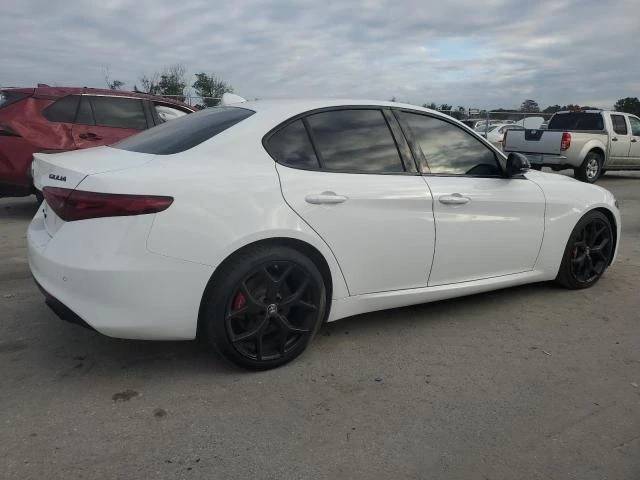 Alfa Romeo Giulia 2.0/4х4/Цена до България, снимка 4 - Автомобили и джипове - 48611880