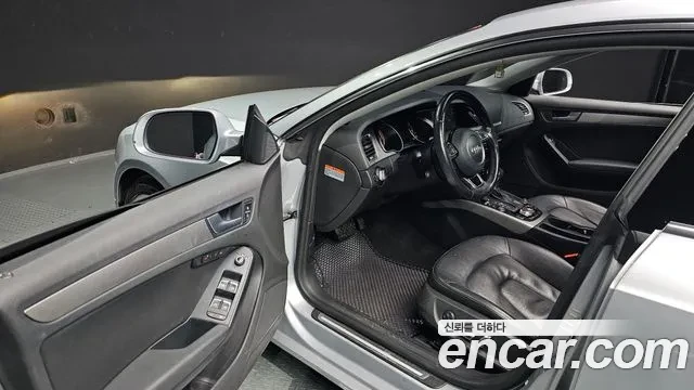 Audi A5 Quattro, снимка 4 - Автомобили и джипове - 54004176