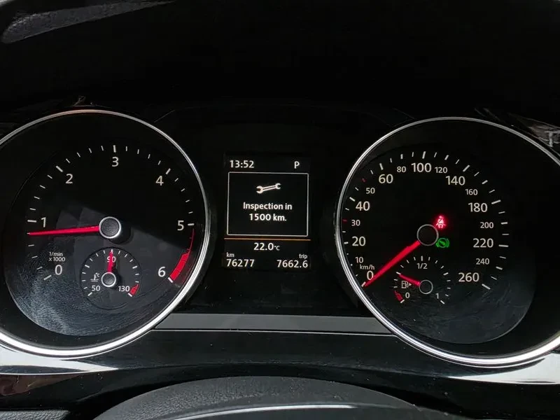 VW Jetta 2.0 Tdi Bluemotion Premium 6Th Generation | Mobile.bg � ����������� 7