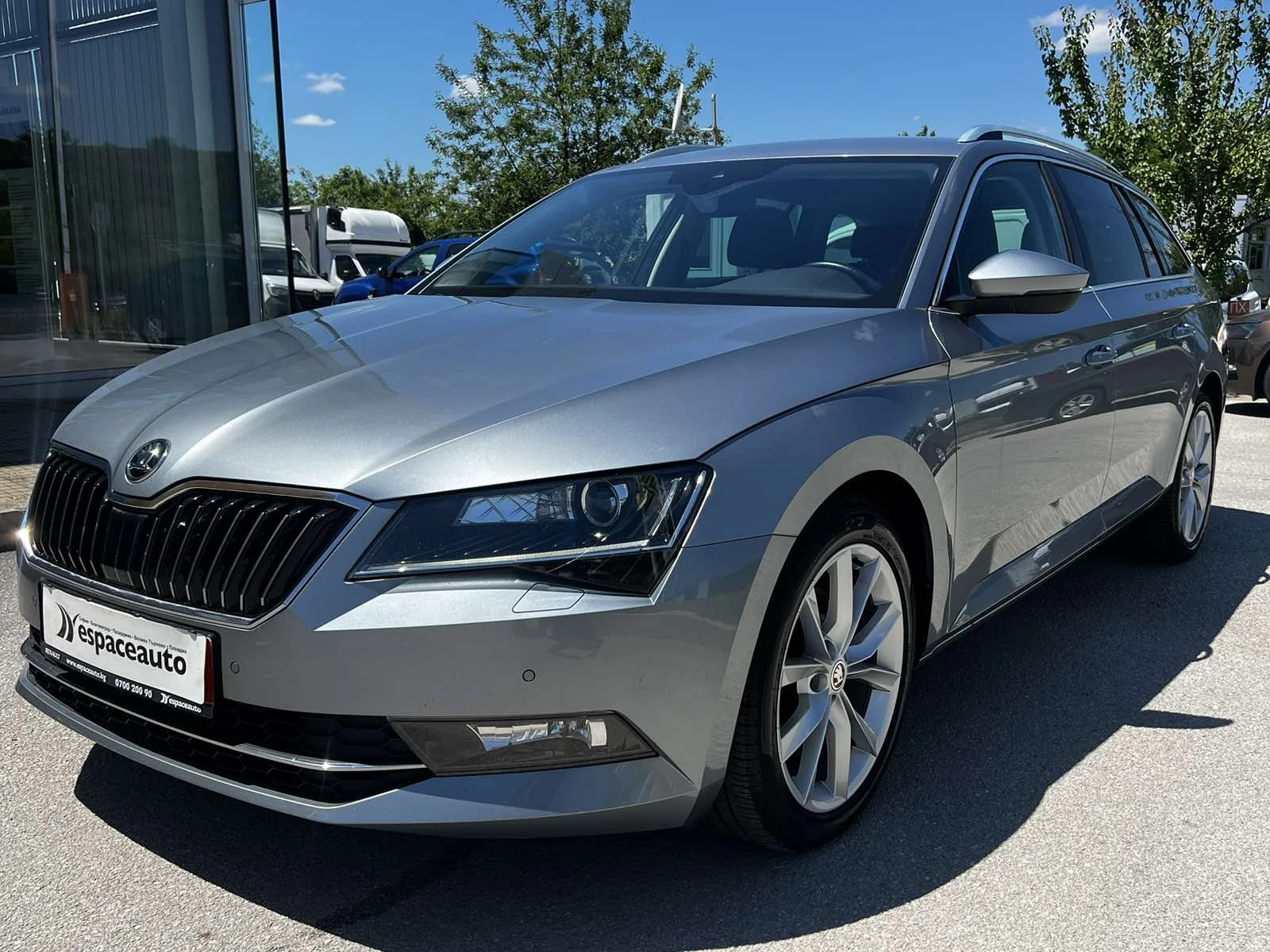 Skoda Superb PREMIUM EDITION 2.0 TDI / 150 к.с. / DSG - [1] 