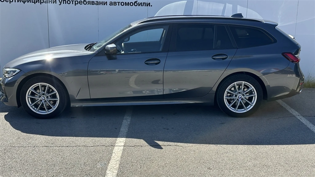 BMW 320 xDrive Туринг - изображение 3