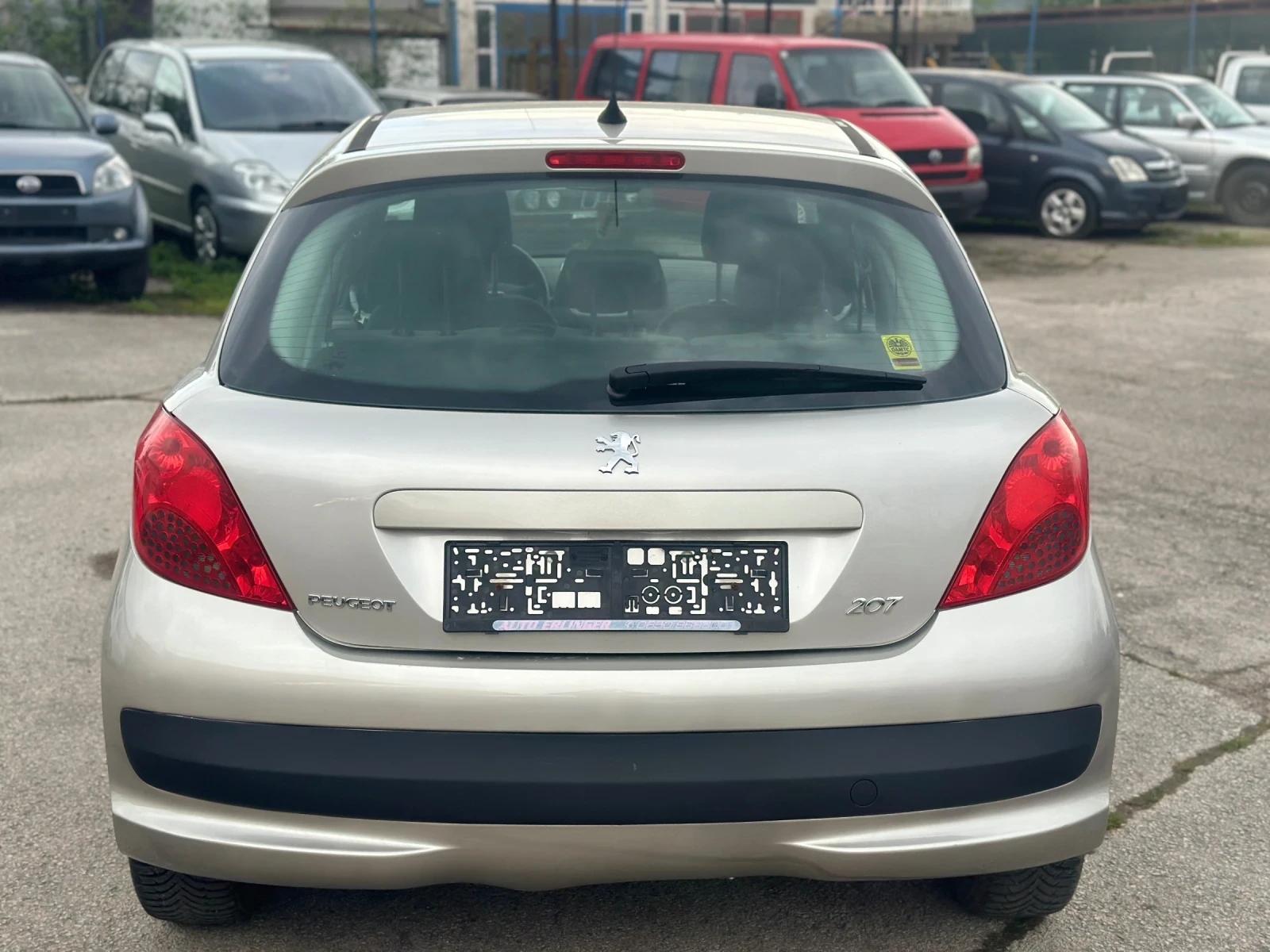 Peugeot 207 1.4HDI - изображение 6